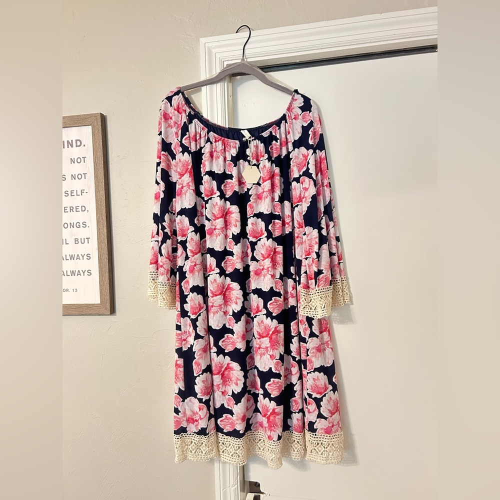 NWT PinkBlush Women's dress bump friendly